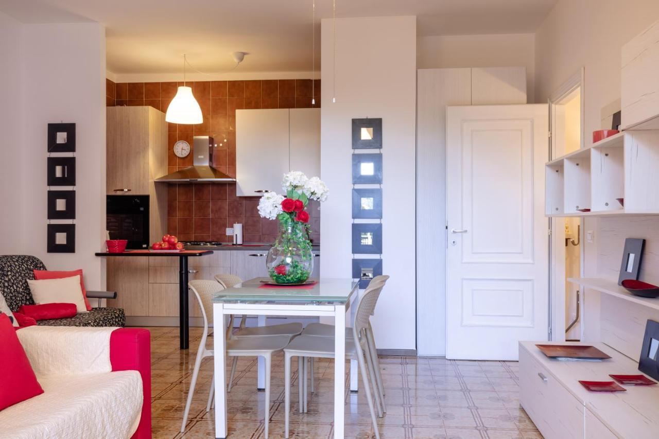 086 - Sunshine Home, 5 Minuti Dalla Spiaggia - Parcheggio Privato Gratis Incluso Оспедалети Екстериор снимка